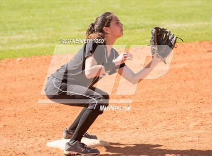 Thumbnail 3 in Cigarroa vs Clark (SAISD Tournament) photogallery.