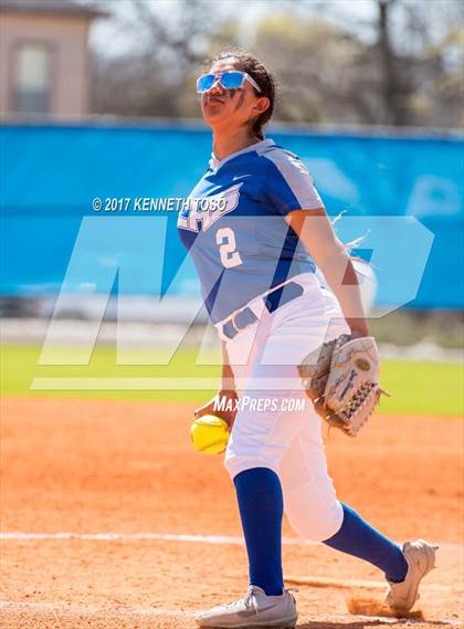 Thumbnail 3 in Cigarroa vs Clark (SAISD Tournament) photogallery.