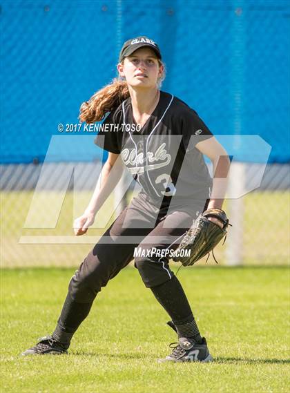 Thumbnail 2 in Cigarroa vs Clark (SAISD Tournament) photogallery.