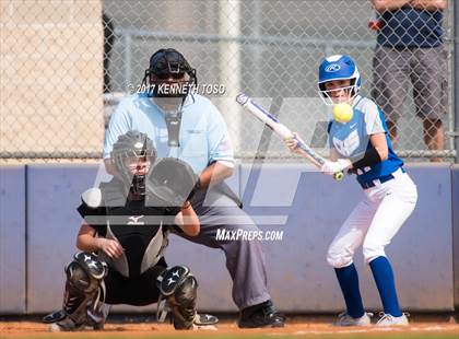 Thumbnail 1 in Cigarroa vs Clark (SAISD Tournament) photogallery.