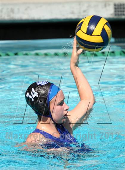 Thumbnail 2 in Davis vs Clovis (St. Francis Invitaional) photogallery.