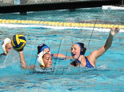 Thumbnail 3 in Davis vs Clovis (St. Francis Invitaional) photogallery.