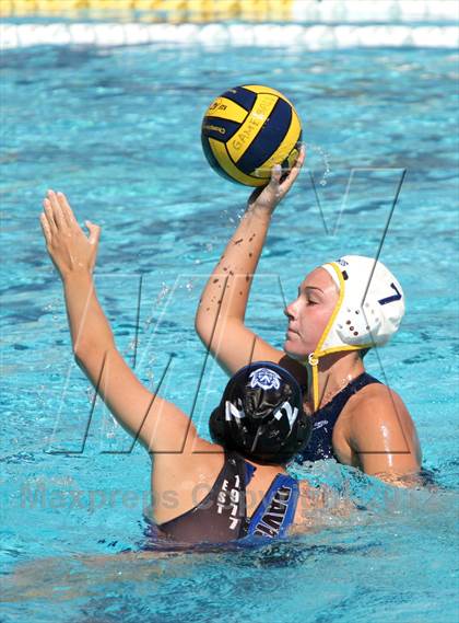 Thumbnail 3 in Davis vs Clovis (St. Francis Invitaional) photogallery.
