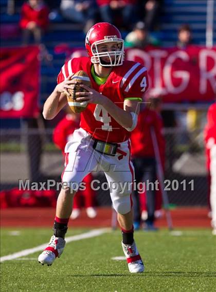Thumbnail 3 in Southwestern vs. Waverly (NYSPHSAA Class C Semifinal) photogallery.