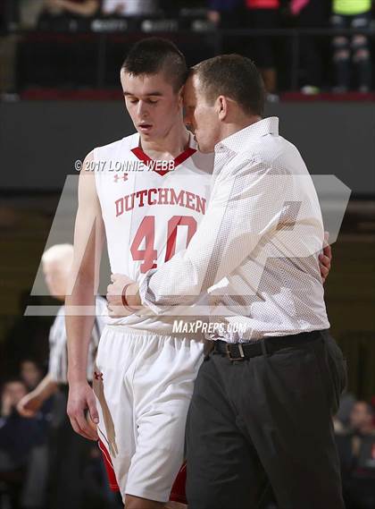 Thumbnail 2 in Albertus Magnus vs Tappan Zee (Section 1 Class A Semifinal) photogallery.