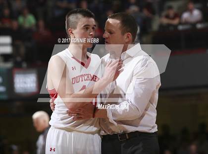 Thumbnail 3 in Albertus Magnus vs Tappan Zee (Section 1 Class A Semifinal) photogallery.