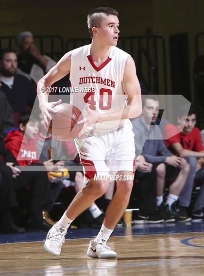 Thumbnail 2 in Albertus Magnus vs Tappan Zee (Section 1 Class A Semifinal) photogallery.
