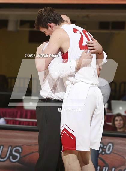 Thumbnail 3 in Albertus Magnus vs Tappan Zee (Section 1 Class A Semifinal) photogallery.