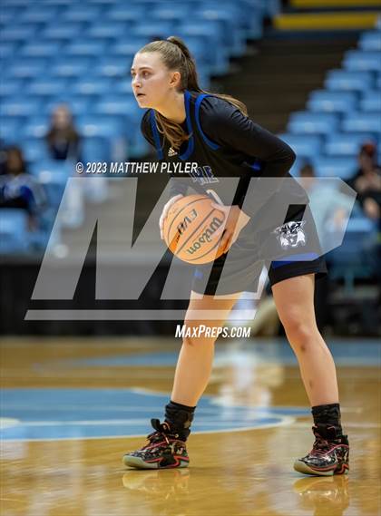 Thumbnail 3 in Panther Creek vs Lake Norman (NCHSAA 4A Final - Game)  photogallery.