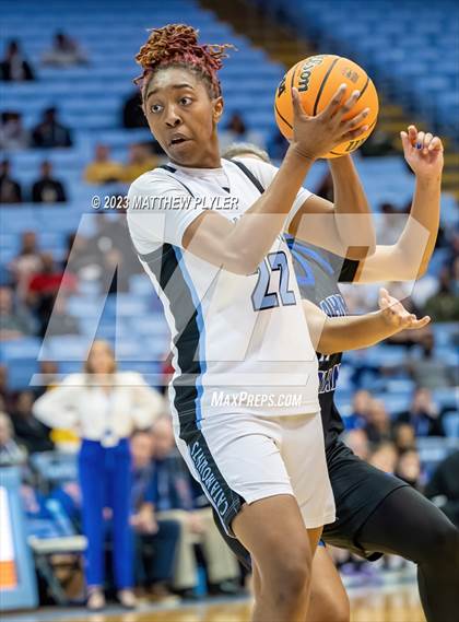 Thumbnail 3 in Panther Creek vs Lake Norman (NCHSAA 4A Final - Game)  photogallery.