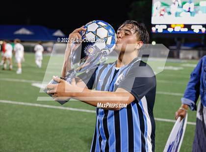 Thumbnail 2 in St. Pius X Catholic vs. Johnson (GHSA 5A Championship) photogallery.
