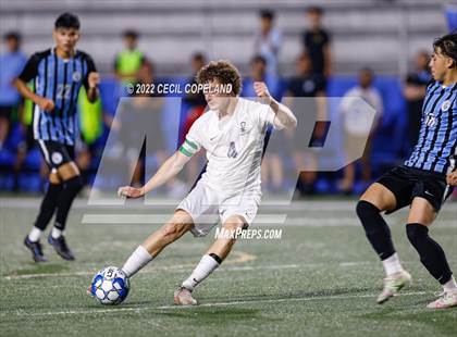 Thumbnail 1 in St. Pius X Catholic vs. Johnson (GHSA 5A Championship) photogallery.