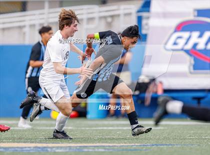 Thumbnail 3 in St. Pius X Catholic vs. Johnson (GHSA 5A Championship) photogallery.