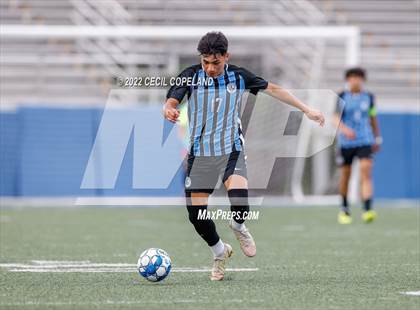 Thumbnail 3 in St. Pius X Catholic vs. Johnson (GHSA 5A Championship) photogallery.