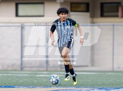Thumbnail 1 in St. Pius X Catholic vs. Johnson (GHSA 5A Championship) photogallery.