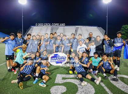 Thumbnail 2 in St. Pius X Catholic vs. Johnson (GHSA 5A Championship) photogallery.
