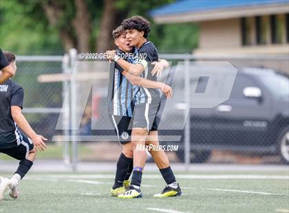 Thumbnail 1 in St. Pius X Catholic vs. Johnson (GHSA 5A Championship) photogallery.