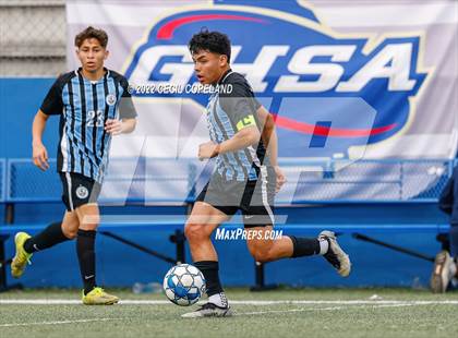 Thumbnail 2 in St. Pius X Catholic vs. Johnson (GHSA 5A Championship) photogallery.