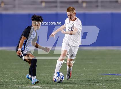 Thumbnail 2 in St. Pius X Catholic vs. Johnson (GHSA 5A Championship) photogallery.