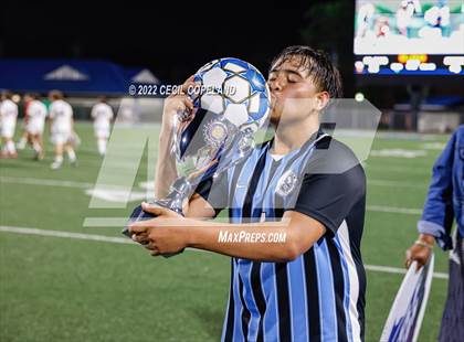 Thumbnail 1 in St. Pius X Catholic vs. Johnson (GHSA 5A Championship) photogallery.