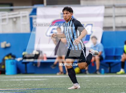 Thumbnail 1 in St. Pius X Catholic vs. Johnson (GHSA 5A Championship) photogallery.