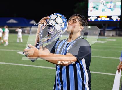 Thumbnail 1 in St. Pius X Catholic vs. Johnson (GHSA 5A Championship) photogallery.