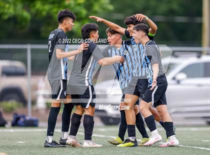 Thumbnail 3 in St. Pius X Catholic vs. Johnson (GHSA 5A Championship) photogallery.