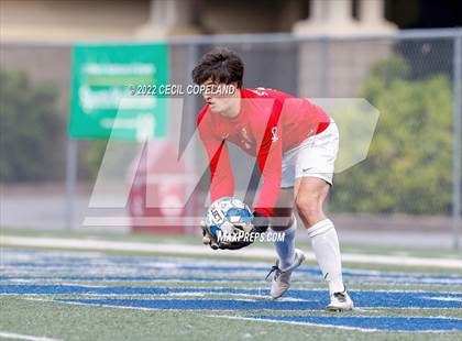 Thumbnail 3 in St. Pius X Catholic vs. Johnson (GHSA 5A Championship) photogallery.