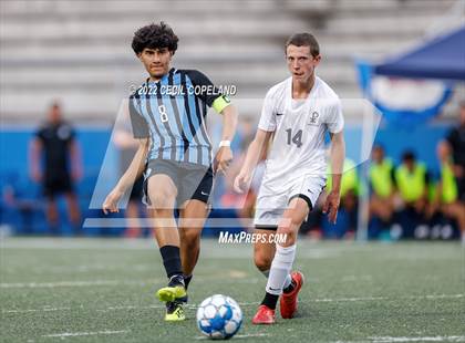 Thumbnail 2 in St. Pius X Catholic vs. Johnson (GHSA 5A Championship) photogallery.