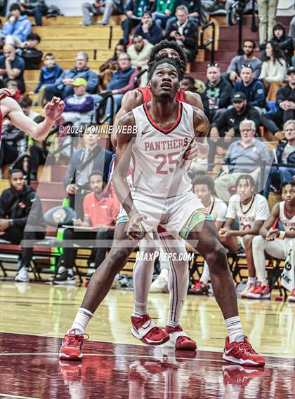 Thumbnail 3 in Imhotep Charter vs. DeMatha (Spalding Hoophall Classic) photogallery.