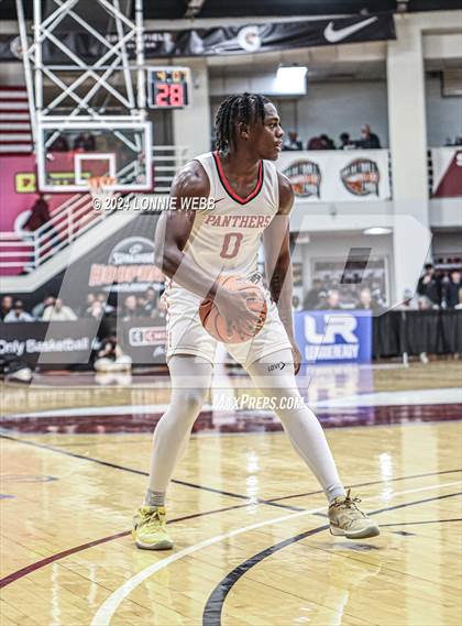 Thumbnail 2 in Imhotep Charter vs. DeMatha (Spalding Hoophall Classic) photogallery.