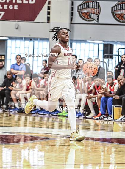 Thumbnail 2 in Imhotep Charter vs. DeMatha (Spalding Hoophall Classic) photogallery.