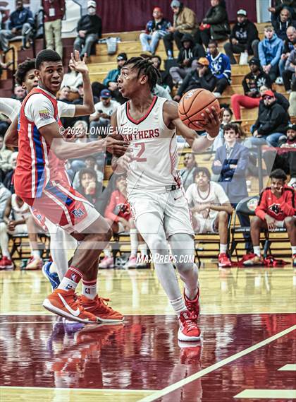 Thumbnail 2 in Imhotep Charter vs. DeMatha (Spalding Hoophall Classic) photogallery.