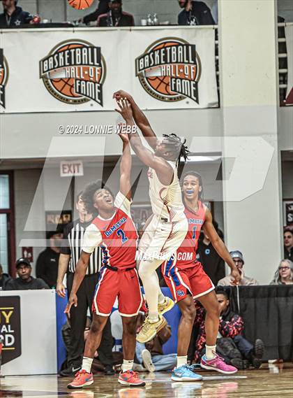 Thumbnail 3 in Imhotep Charter vs. DeMatha (Spalding Hoophall Classic) photogallery.