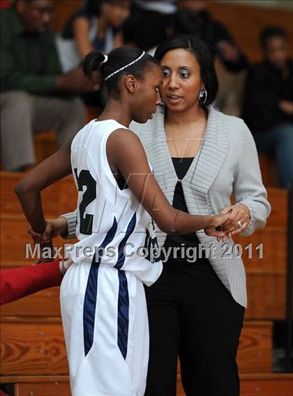 Thumbnail 2 in New Bern @ Southeast Raleigh (Sectional Semifinals) photogallery.