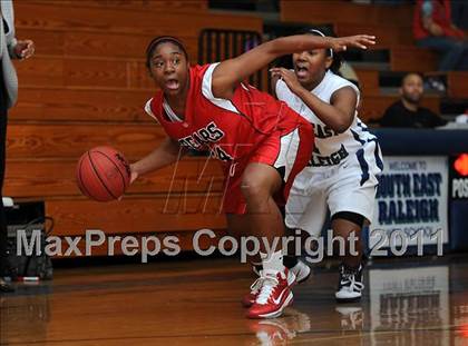Thumbnail 2 in New Bern @ Southeast Raleigh (Sectional Semifinals) photogallery.