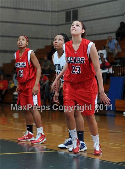 Thumbnail 1 in New Bern @ Southeast Raleigh (Sectional Semifinals) photogallery.