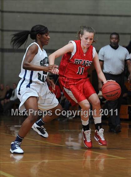 Thumbnail 2 in New Bern @ Southeast Raleigh (Sectional Semifinals) photogallery.