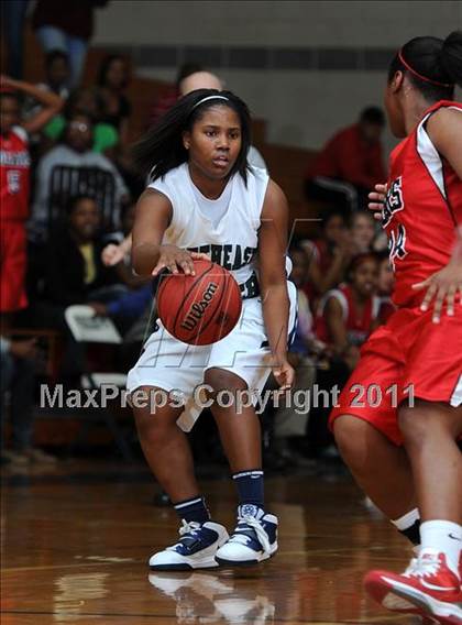 Thumbnail 1 in New Bern @ Southeast Raleigh (Sectional Semifinals) photogallery.