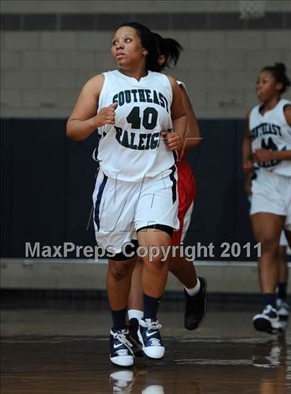 Thumbnail 1 in New Bern @ Southeast Raleigh (Sectional Semifinals) photogallery.