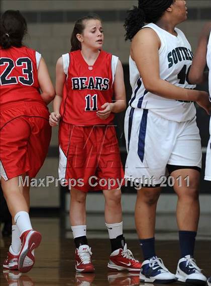 Thumbnail 1 in New Bern @ Southeast Raleigh (Sectional Semifinals) photogallery.