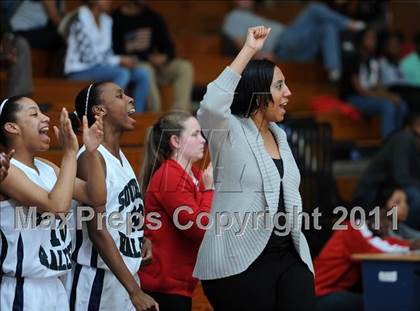 Thumbnail 2 in New Bern @ Southeast Raleigh (Sectional Semifinals) photogallery.