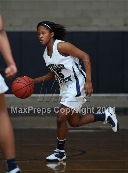 Thumbnail 1 in New Bern @ Southeast Raleigh (Sectional Semifinals) photogallery.