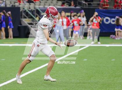 Thumbnail 2 in Brother Martin @ John Curtis Christian (LHSAA Division I Select Final) photogallery.