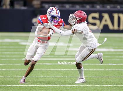 Thumbnail 1 in Brother Martin @ John Curtis Christian (LHSAA Division I Select Final) photogallery.