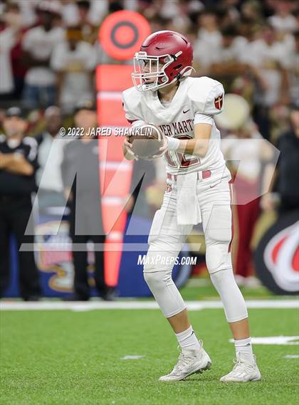 Thumbnail 3 in Brother Martin @ John Curtis Christian (LHSAA Division I Select Final) photogallery.
