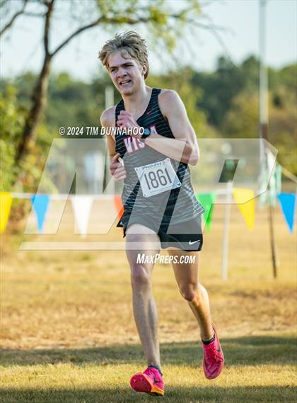 Thumbnail 1 in UIL 6A Boys Cross Country District 25 Finals photogallery.