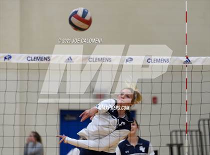Thumbnail 3 in Smithson Valley @ Clemens photogallery.