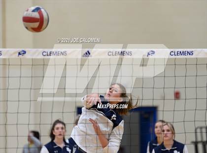 Thumbnail 3 in Smithson Valley @ Clemens photogallery.