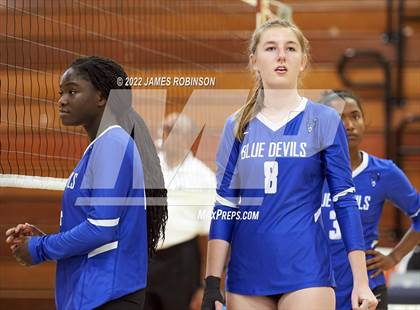 Thumbnail 3 in Englewood @ Stanton (FHSAA 5A District 3 Finals) photogallery.
